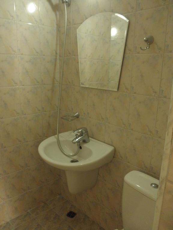 Hotel Atlantic Sliven Værelse billede